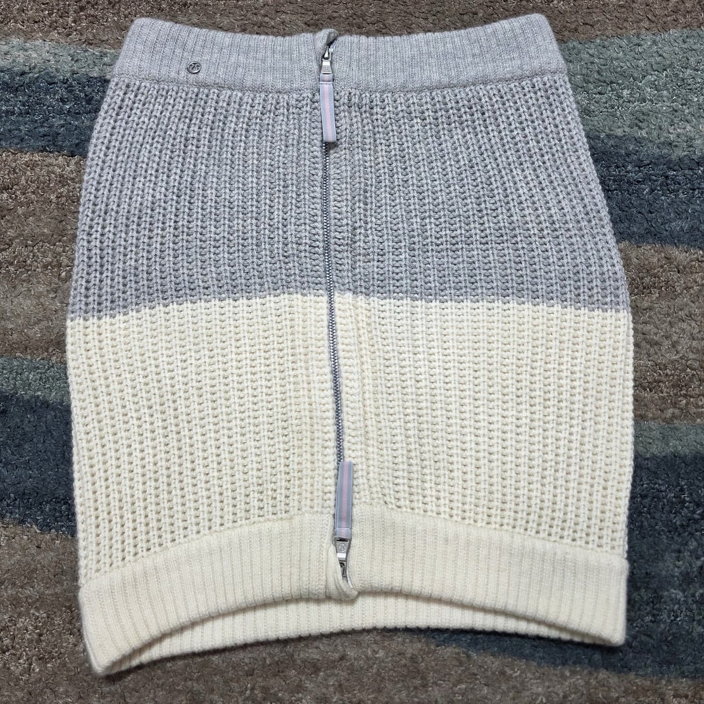 Lululemon Falling Freely Oversized Neck Warmer Zipper Scarf Shawl Merino Wool OS